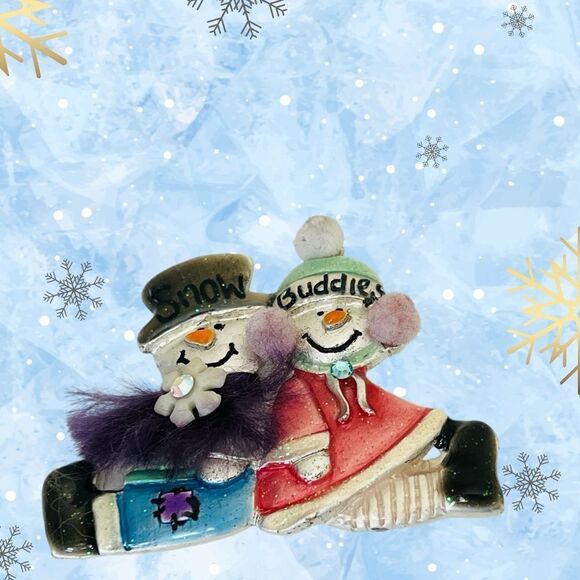 Vintage brooch snow bodies Enamel & pewter signed AJMC - Picture 3 of 6